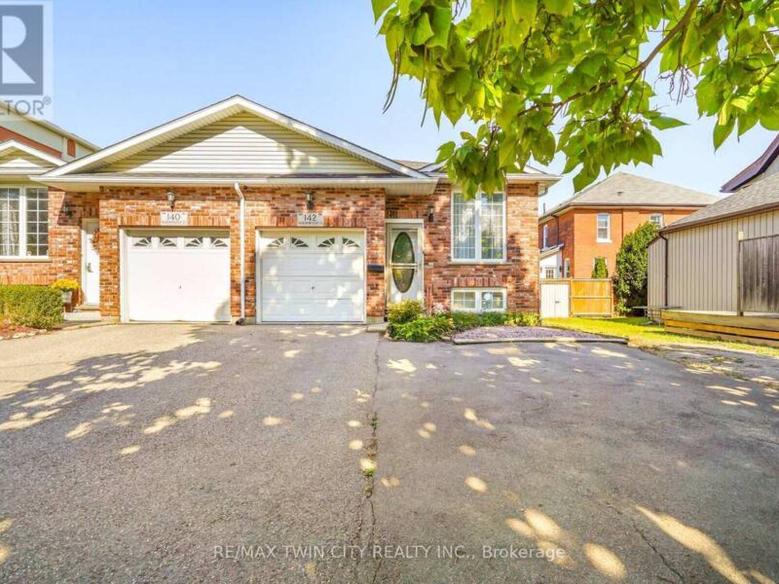 142 MARLBOROUGH STREET, Brantford, Ontario N3S 7Y2