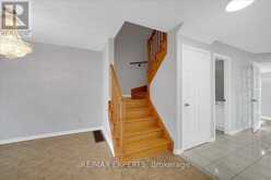 117 PINEDALE GATE | Vaughan Ontario | Slide Image Thirteen