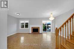 117 PINEDALE GATE | Vaughan Ontario | Slide Image Eight