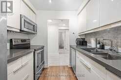 910 - 5 ROSEHILL AVENUE | Toronto Ontario | Slide Image Eight