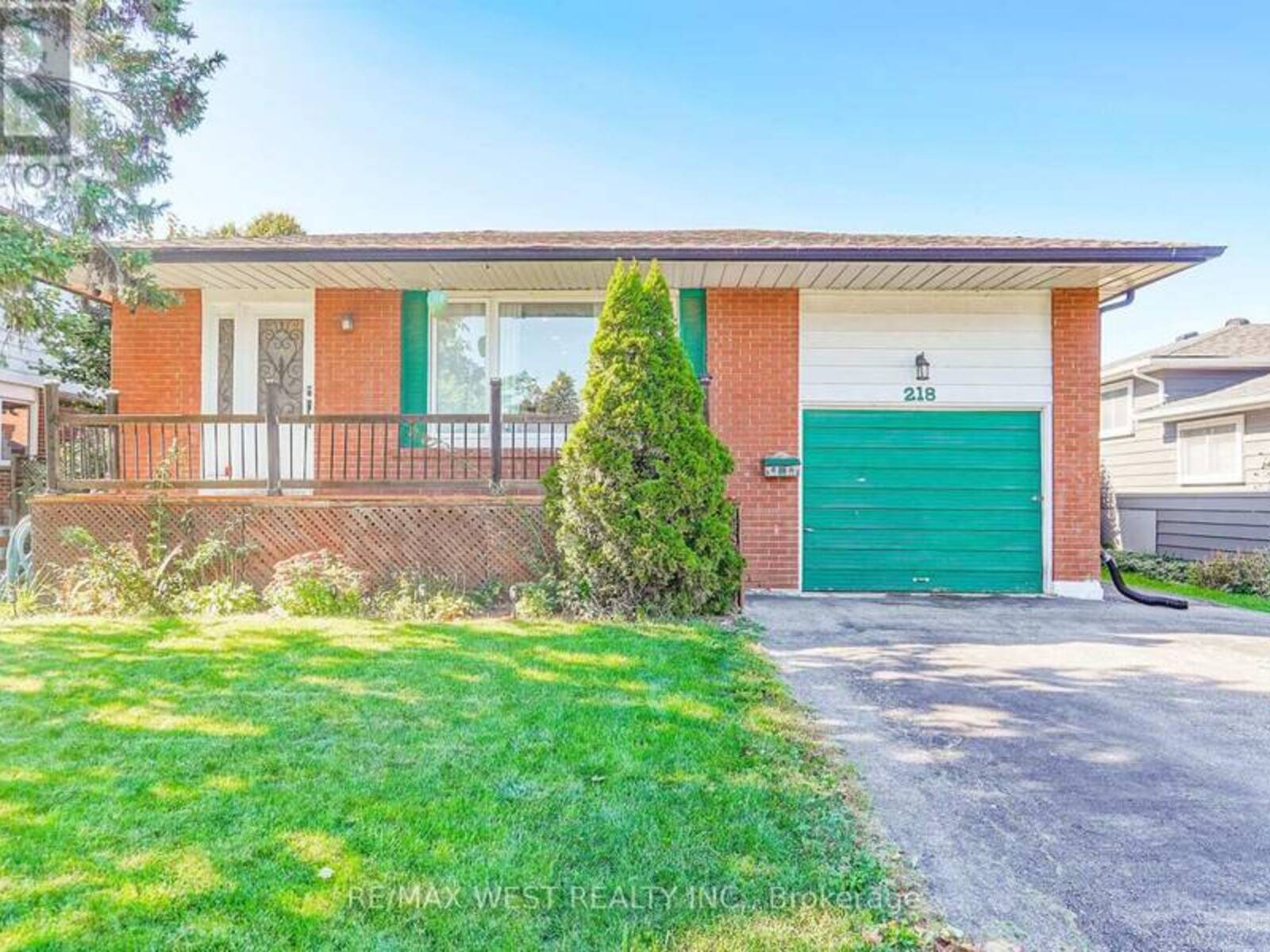 218 QUETICO AVENUE, Oshawa, Ontario L1J 1G1