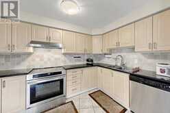 55 - 65 QUAIL VALLEY LANE | Markham Ontario | Slide Image Twelve
