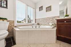 4 - 71 PUCCINI DRIVE | Richmond Hill Ontario | Slide Image Twenty-two