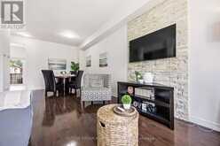 4 - 71 PUCCINI DRIVE | Richmond Hill Ontario | Slide Image Six