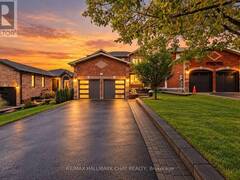 17 PRINCE DRIVE Bradford West Gwillimbury Ontario, L3Z 3B7