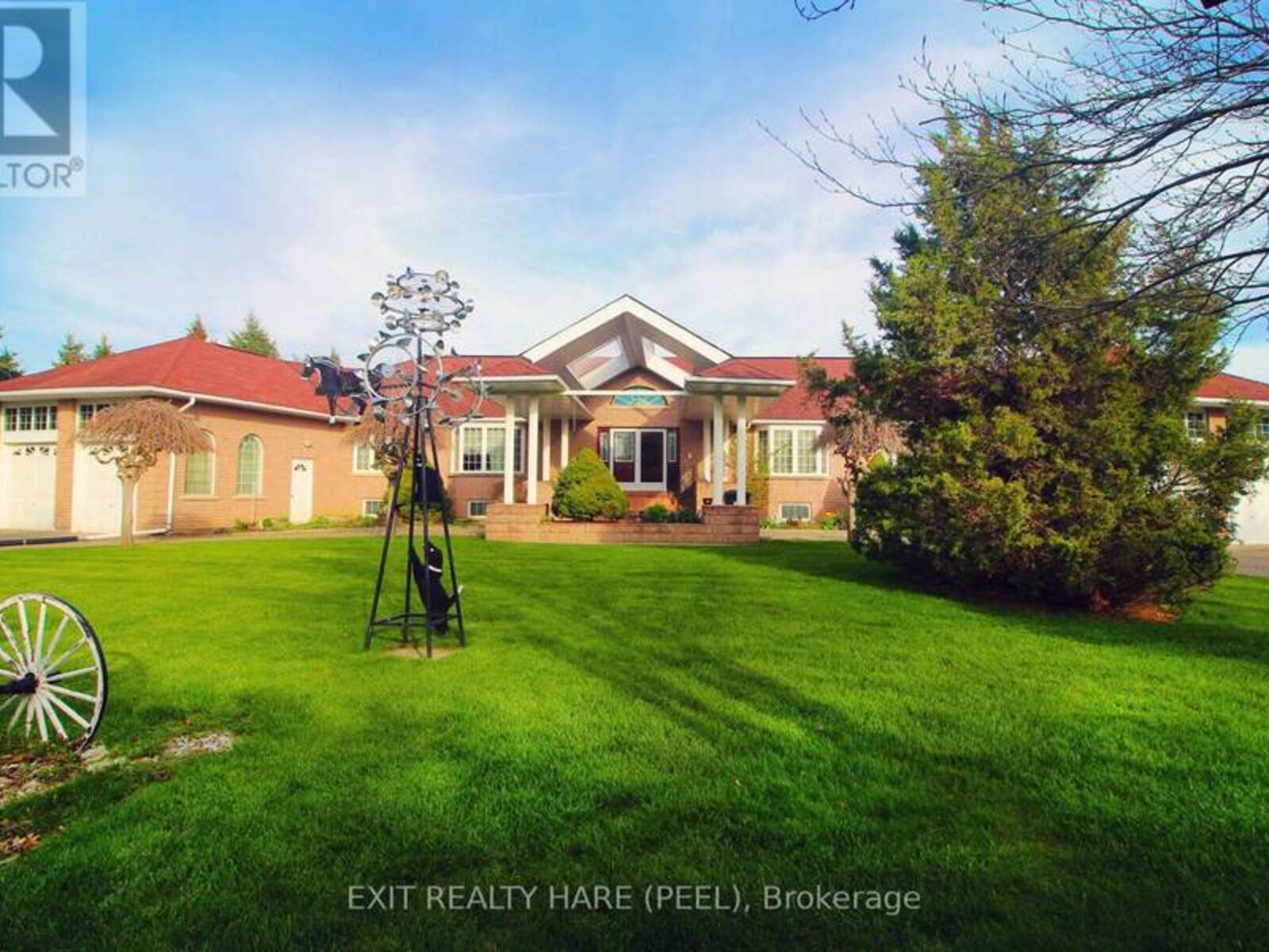 5 GLENBROOK BOULEVARD, Brampton, Ontario L6P 0N6