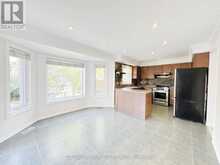 5615 WHITEHORN AVENUE | Mississauga Ontario | Slide Image Twelve