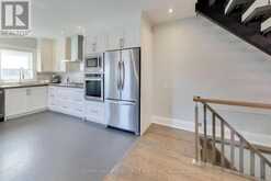 191 ROSEMOUNT AVENUE | Toronto Ontario | Slide Image Fourteen