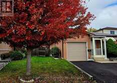 41 GREENLEAF CRESCENT | Brampton Ontario | Slide Image Two
