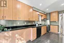 5732 BELL HARBOUR DRIVE | Mississauga Ontario | Slide Image Eight