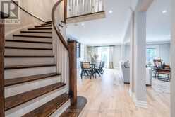 2064 TRILLIUM COURT | Burlington Ontario | Slide Image Four