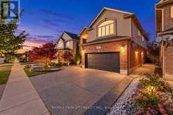 444 THOMAS SLEE DRIVE | Kitchener Ontario | Slide Image Two