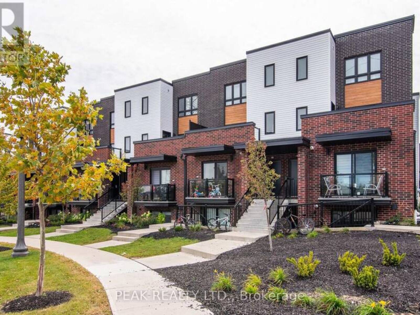 243 CHAPEL HILL DRIVE, Kitchener, Ontario N2R 1N3