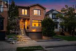 434 BEDFORD PARK AVENUE | Toronto Ontario | Slide Image Three
