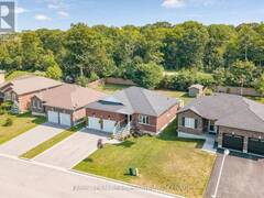 17 HUNTER AVENUE Tay Ontario, L0K 2A0