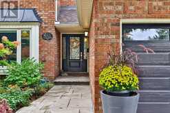1012 OAK MEADOW ROAD | Oakville Ontario | Slide Image Three