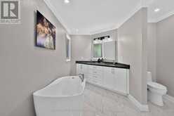 1012 OAK MEADOW ROAD | Oakville Ontario | Slide Image Twenty-five