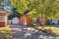 37 CYNTHIA ROAD | Toronto Ontario | Slide Image Thirty-three