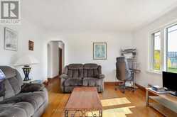 66 WALTER AVENUE N | Hamilton Ontario | Slide Image Sixteen