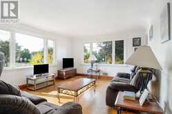 66 WALTER AVENUE N | Hamilton Ontario | Slide Image Nineteen