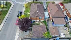 66 WALTER AVENUE N | Hamilton Ontario | Slide Image Five