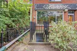 492 MANNING AVENUE | Toronto Ontario | Slide Image Twenty-seven