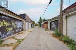 492 MANNING AVENUE | Toronto Ontario | Slide Image Thirty-nine