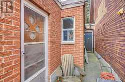 492 MANNING AVENUE | Toronto Ontario | Slide Image Forty-seven