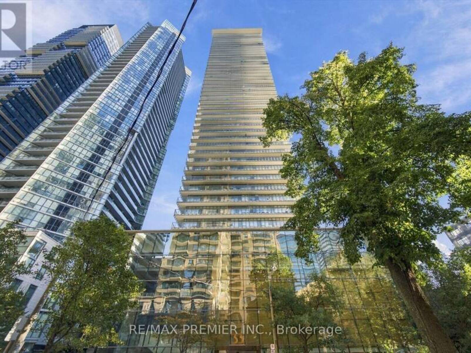 1405 - 33 CHARLES STREET, Toronto, Ontario M4Y 0A2