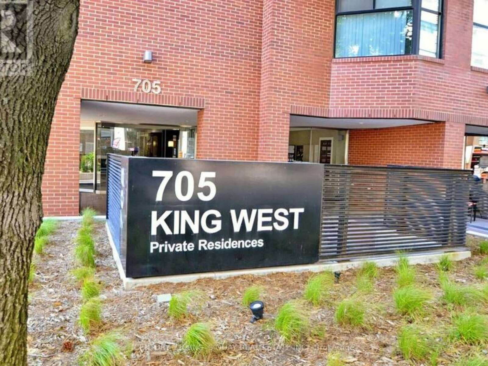 409 - 705 KING STREET W, Toronto, Ontario M5V 2W8