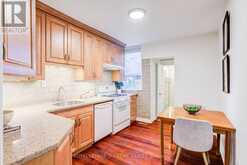 32 THOME CRESCENT | Toronto Ontario | Slide Image Eight