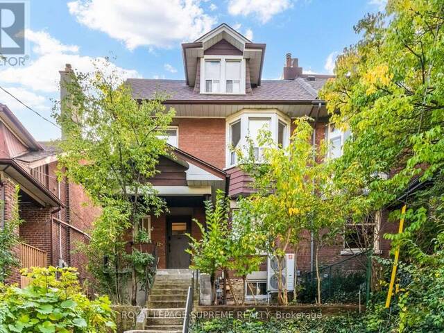 32 THOME CRESCENT Toronto Ontario, M6H 2S5 - 5 Bedrooms Home For Sale