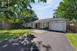 24 LINCOLN GREEN DRIVE | Markham Ontario | Slide Image Four