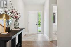 27 HILDRED CUSHING WAY | Uxbridge Ontario | Slide Image Three