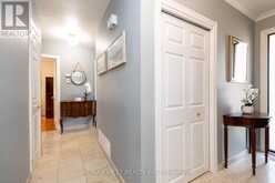 82 RENAULT CRESCENT | Toronto Ontario | Slide Image Eighteen
