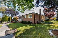 82 RENAULT CRESCENT | Toronto Ontario | Slide Image Forty-four