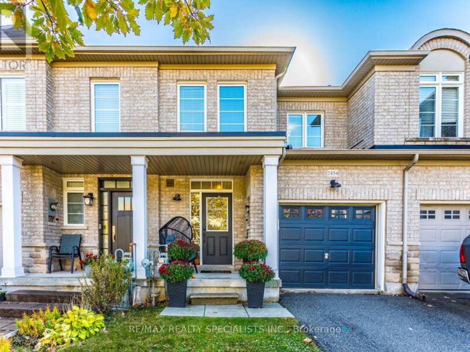 2454 MONTAGNE AVENUE, Oakville, Ontario L6M 0J5