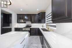 96 MAVERICK CRESCENT | Vaughan Ontario | Slide Image Thirteen