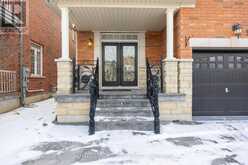 96 MAVERICK CRESCENT | Vaughan Ontario | Slide Image Four