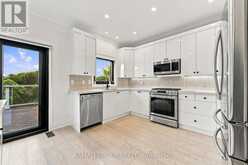 61 BARNWOOD DRIVE | Richmond Hill Ontario | Slide Image Twelve