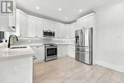 61 BARNWOOD DRIVE | Richmond Hill Ontario | Slide Image Fourteen
