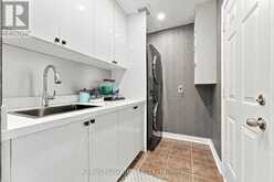 61 BARNWOOD DRIVE | Richmond Hill Ontario | Slide Image Twenty-two