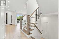 61 BARNWOOD DRIVE | Richmond Hill Ontario | Slide Image Nine