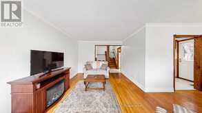 43 SEATON DRIVE | Aurora Ontario | Slide Image Eight
