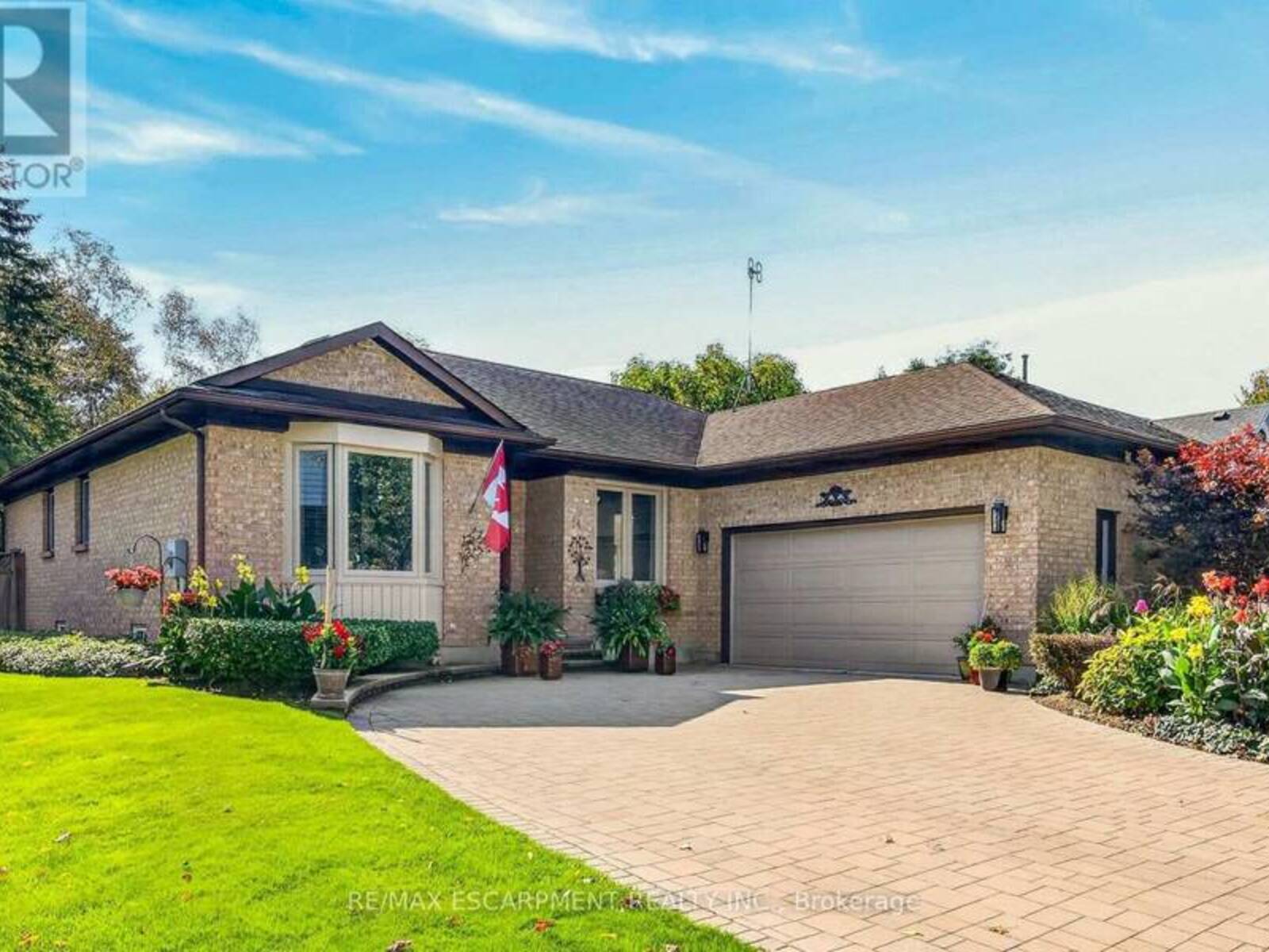 14 STEFLAR STREET, Fonthill, Ontario L3E 0L5