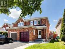 16 MOUNT FUJI CRESCENT | Brampton Ontario | Slide Image Four