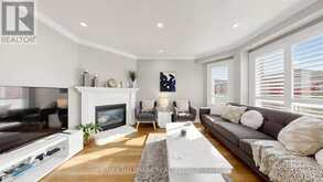 336 ST JOAN OF ARC AVENUE | Vaughan Ontario | Slide Image Six