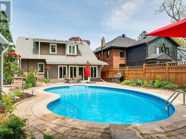 19 MARK STREET Aurora Ontario, L4G 1W2 - 4 Bedrooms Home For Sale