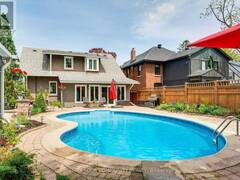 19 MARK STREET Aurora Ontario, L4G 1W2