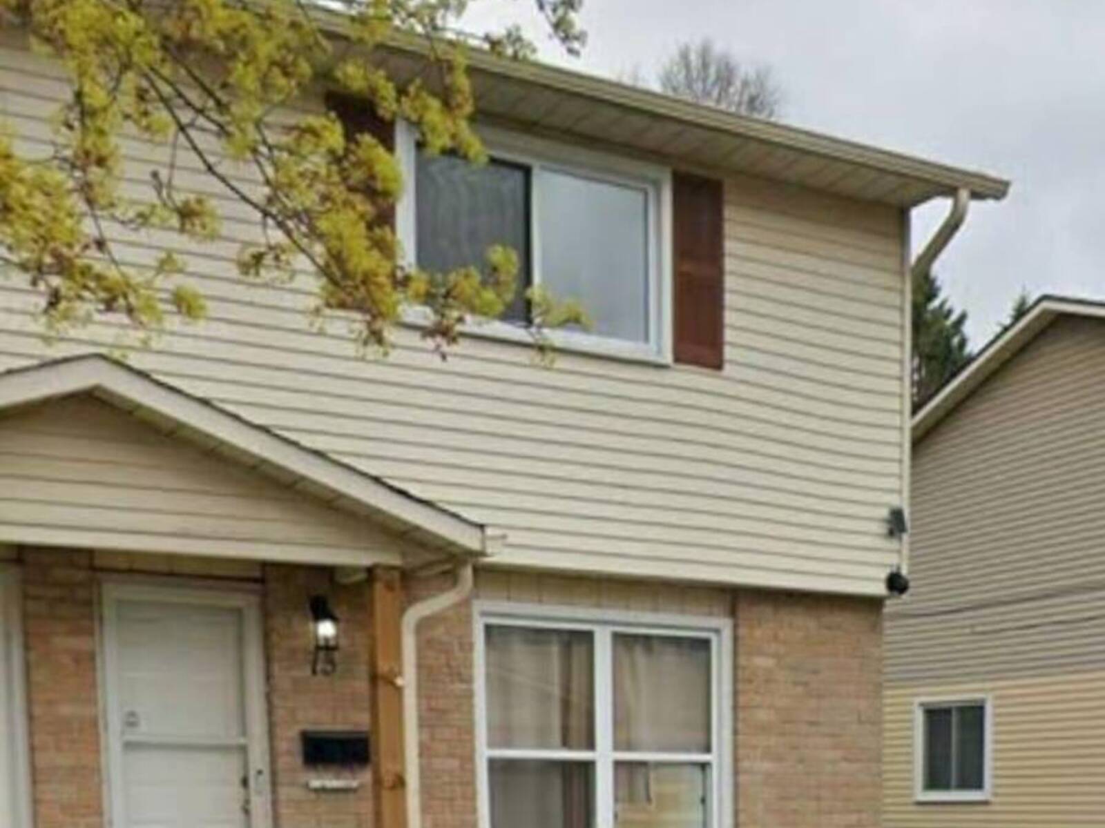 13 - 20 MAYFIELD AVENUE, Waterloo, Ontario N2J 4M5